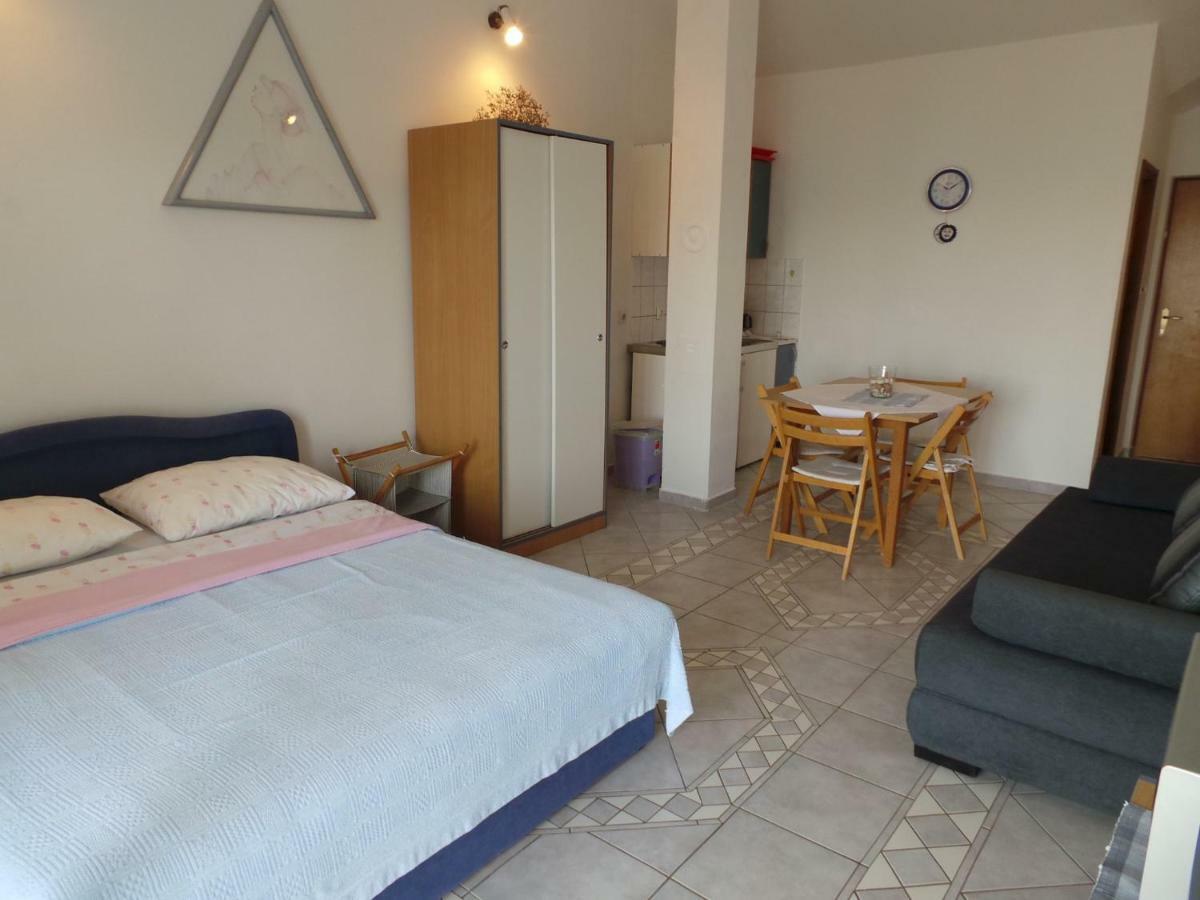 Apartmani Vjera Ribarica Exterior photo